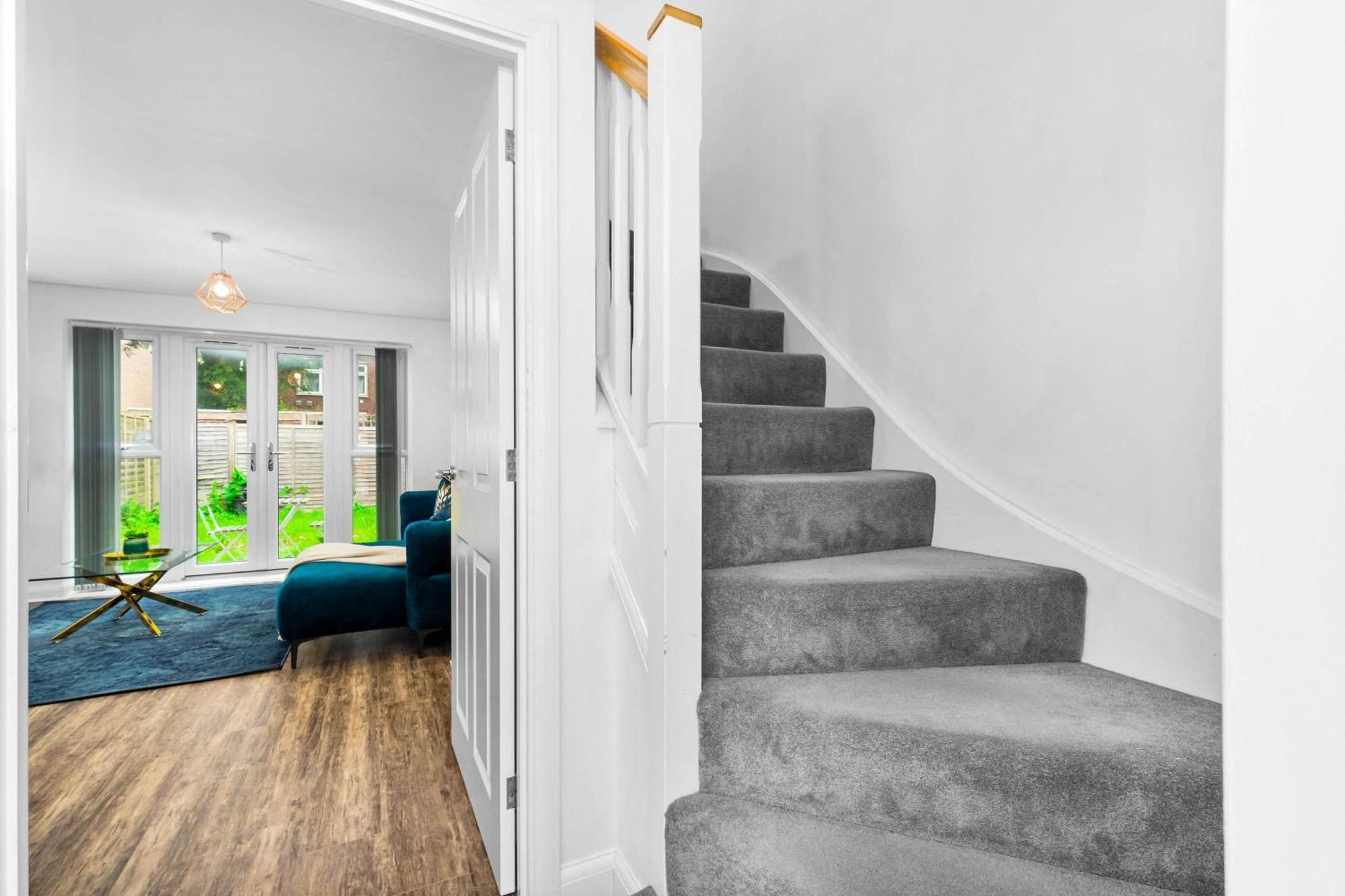 Lavish 3 Bedroom House With Ensuite And Parking By Azura Nights Birmingham Ngoại thất bức ảnh